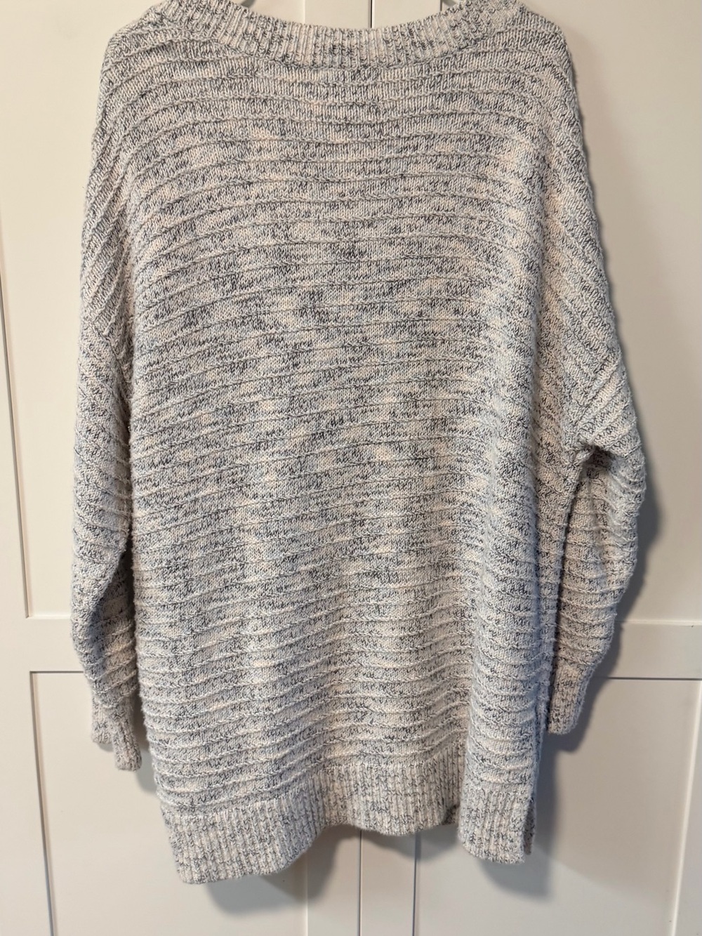 Old Navy Oversized  100% Cotton Cream and Blue Marled V-Neck Pullover Sweater - Picture 5 of 7
